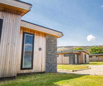 RetreatExterior17